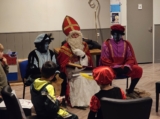 Sinterklaasfeest bij S.K.N.W.K. voor JO7-1 van vrijdag 1 december 2023 (170/180)